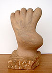 Escultura de piedra - Manos unidas